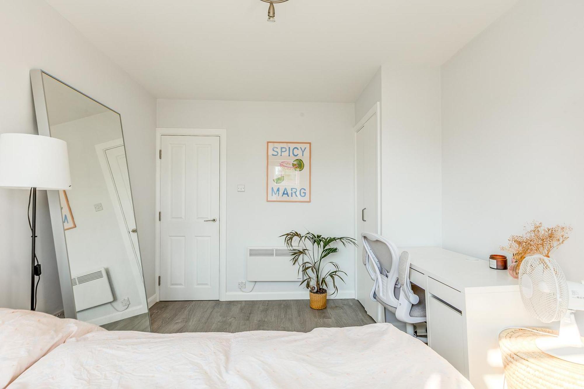 Bright 3br Duplex Flat With A Terrace In Clapham