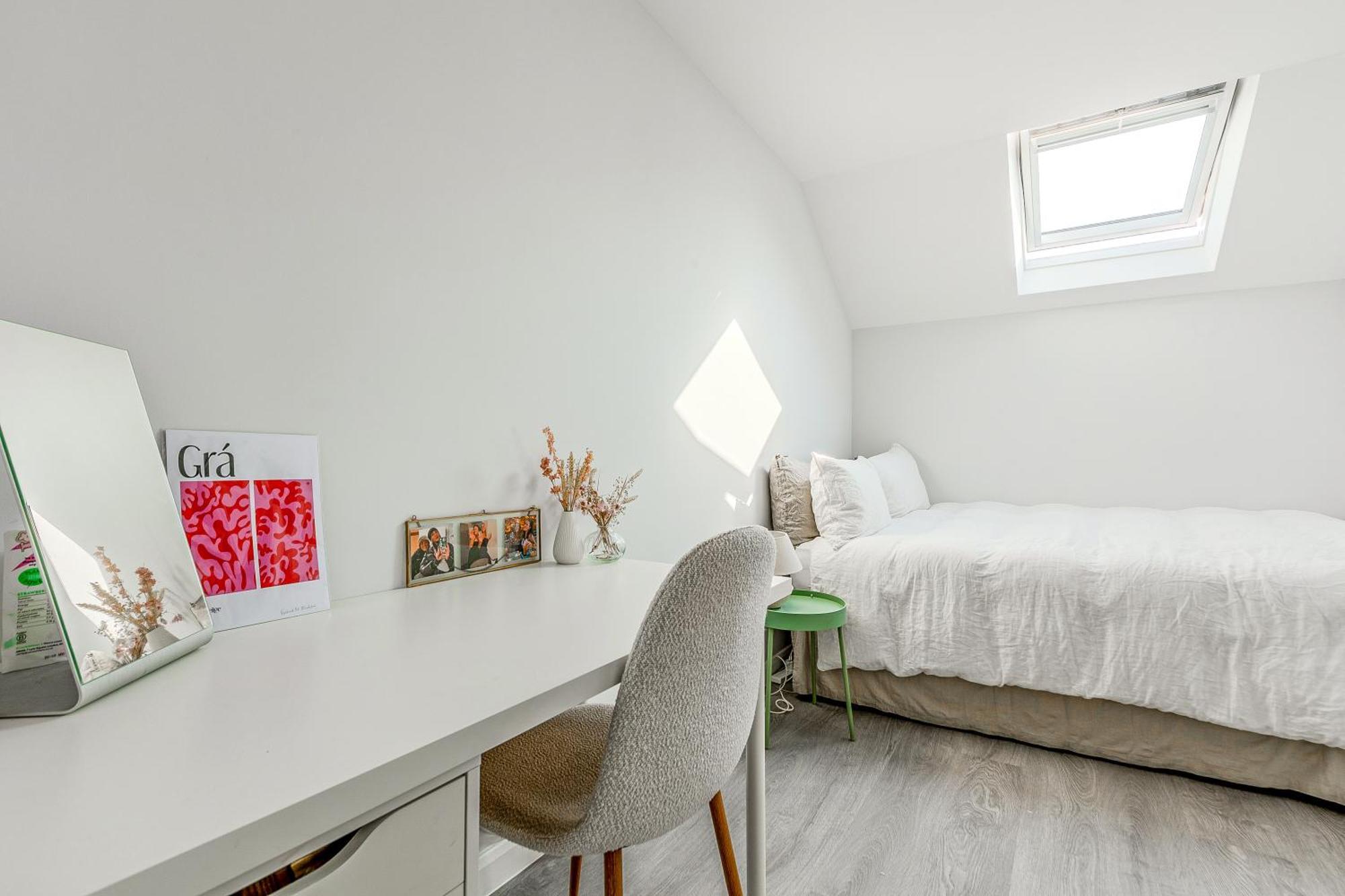 Bright 3br Duplex Flat With A Terrace In Clapham *
